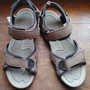 Men's new Savanna Harbor Brown Rick River Sandal